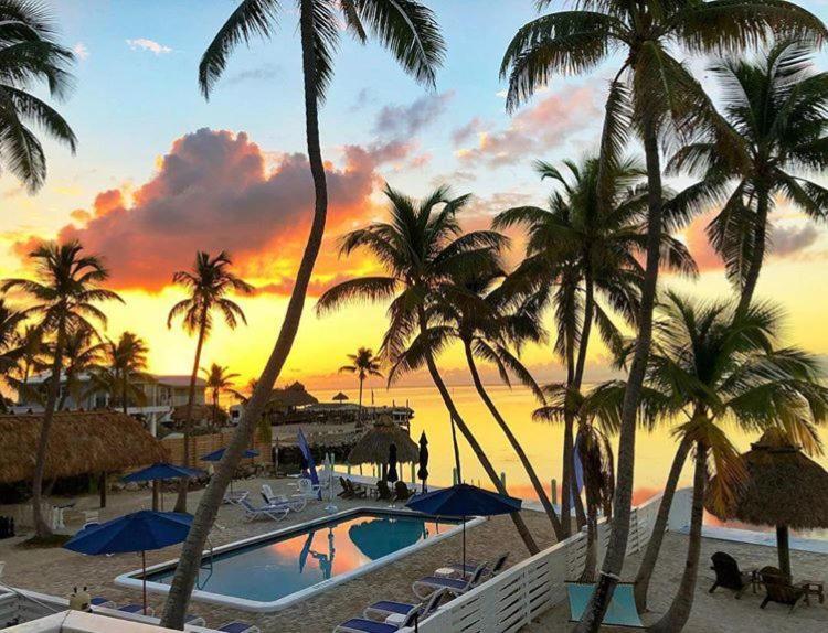 Drop Anchor Resort & Marina اسلامورادا المظهر الخارجي الصورة